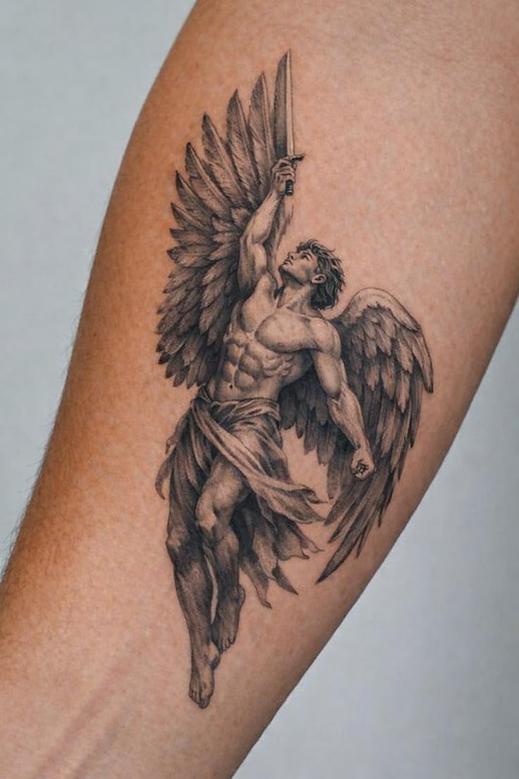 Arcangelo con spada sull'avambraccio